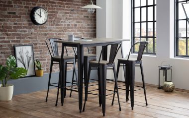 Grack Bar Table Set