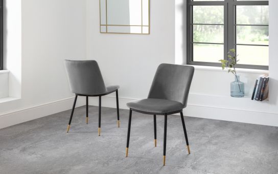 deluanay-dining-chair-roomset