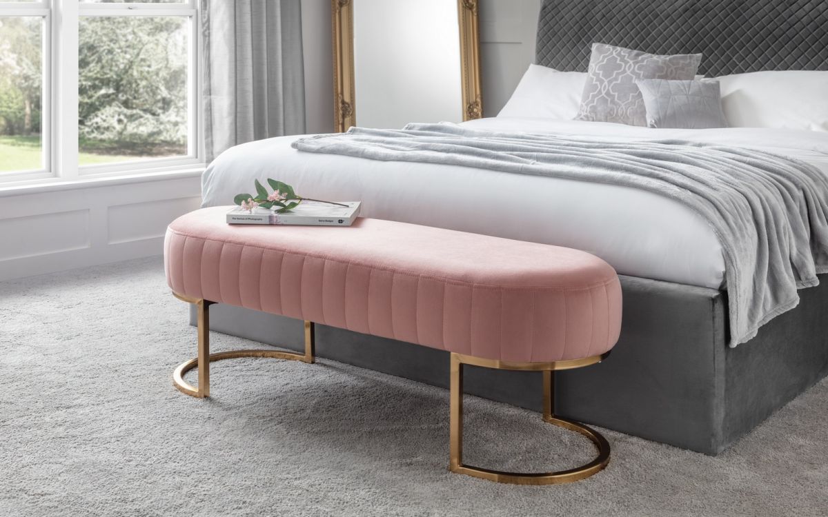 1621867030_harrogate-bench-pink-bedroom-roomset