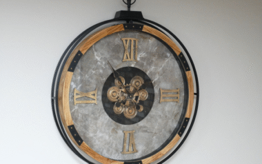 Moving Cog Antiqued Clock
